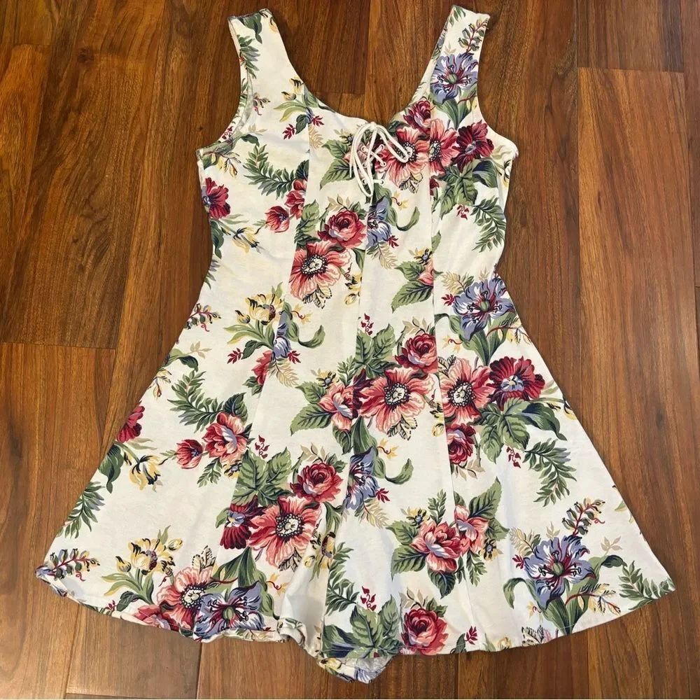 A. Buyer vintage white floral sleeveless romper